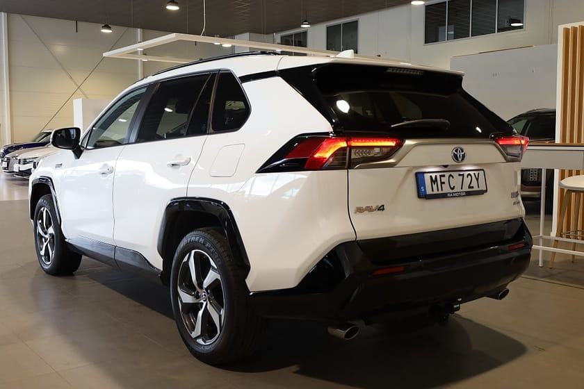 Bild 3 av Toyota RAV4 Plug-in Hybrid 306hk AWD / X-Edition / Drag / Kamera