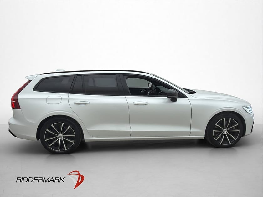 Bild 5 av Volvo V60 Recharge T6 AWD Plus Dark Värm Google Drag Kamera