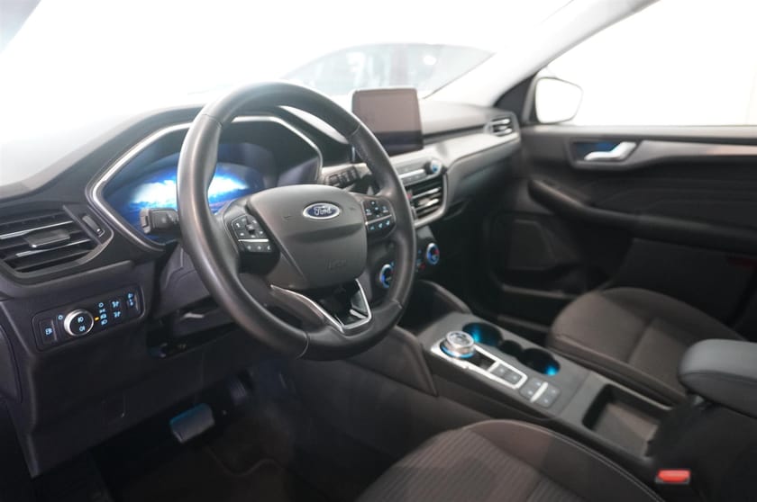 Bild 2 av Ford Kuga Plug-In Hybrid Titanium Drag Adpt Farth