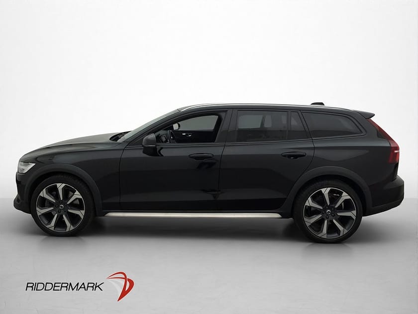 Bild 4 av Volvo V60 Cross Country B4 197hk AWD Kamera Värmare Drag H/K