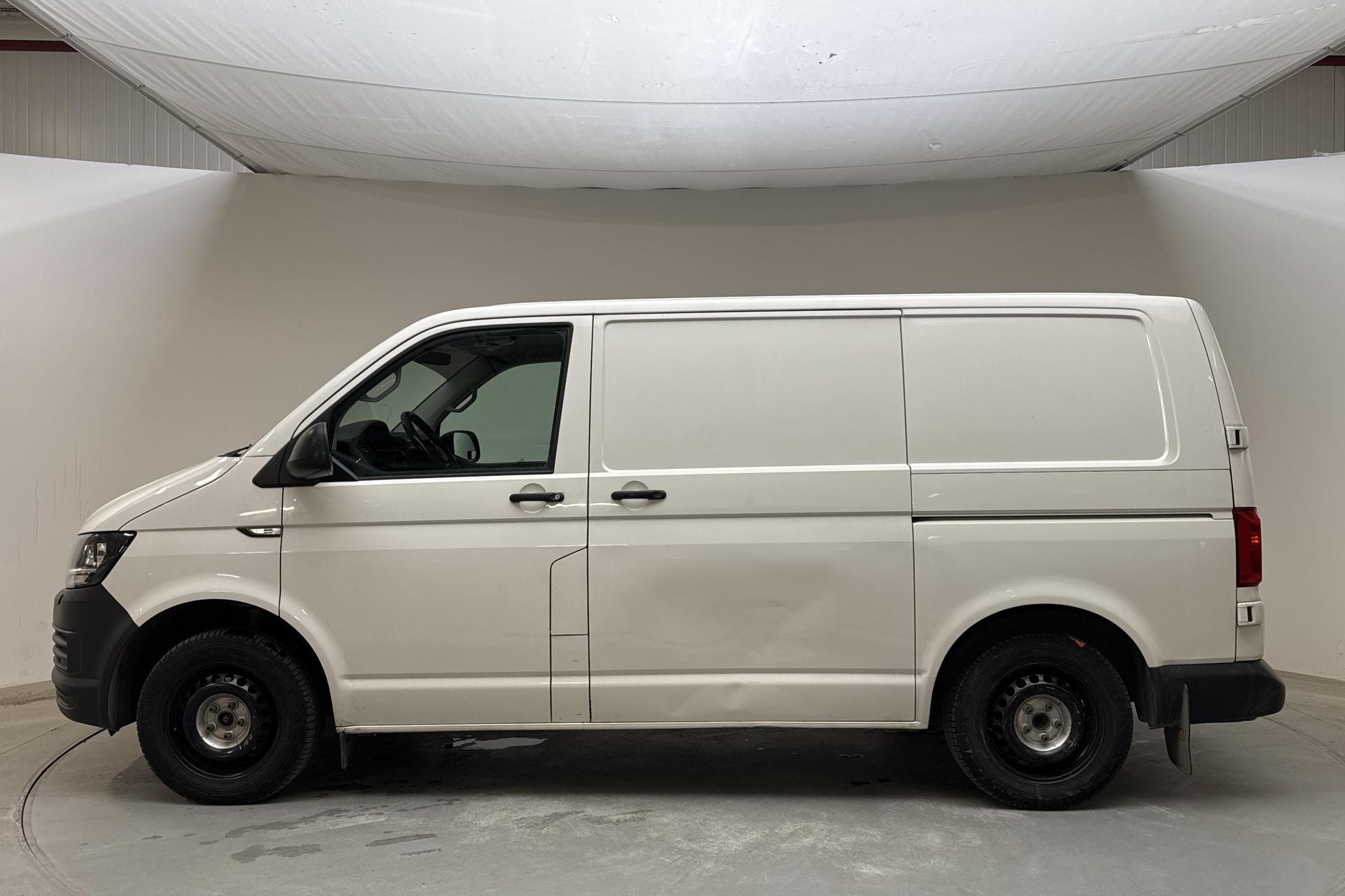 Volkswagen Transporter 2.0 TDI BMT 2017, kuva 2/10