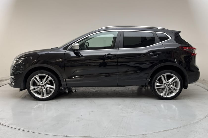Bild 2 av Nissan Qashqai 1.3 DIG-T (140hk) N-Motion 360 GPS