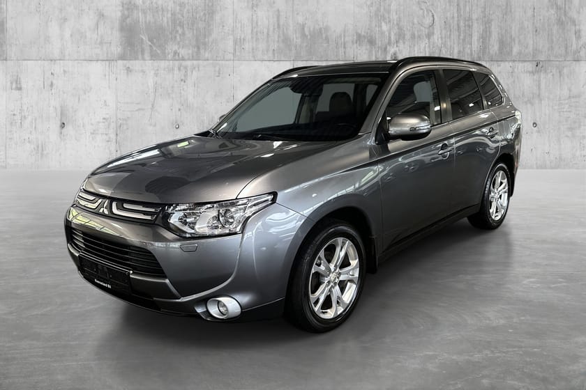 Bilde 3 av Mitsubishi Outlander 2.2 150hk Diesel AWD/Hengerfeste/Skinn/Dab