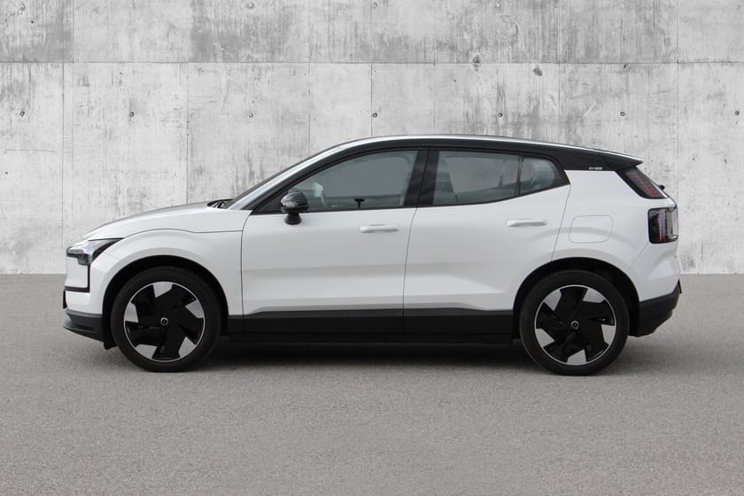 Bilde 4 av Volvo EX30 Single Motor Extended Range Ext. Plus PILOT.ASSIST|VPUMPE|ACC|H&K|19"|TONEDE