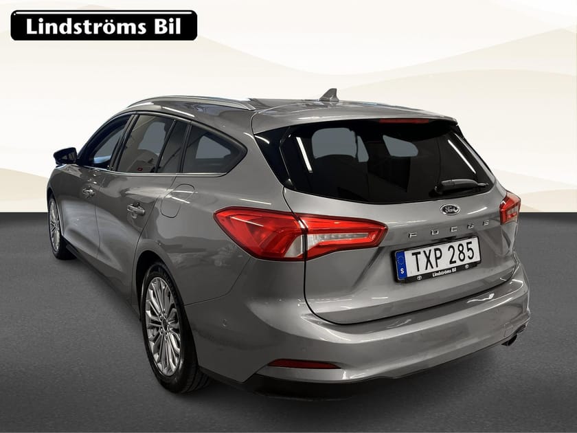 Bild 4 av Ford Focus Kombi Titanium 1.5 120hk S&V-hjul Drag