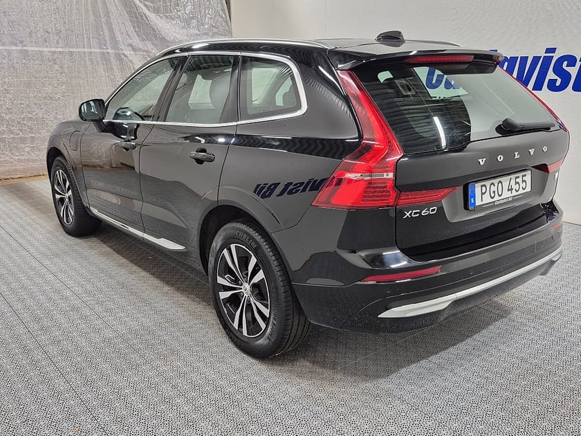 Bild 5 av Volvo XC60 T6 Recharge Core Bright plug in AWD 350HK 4x4 Panorama