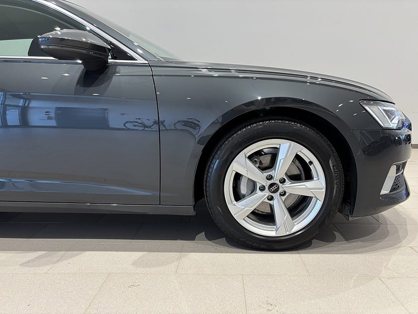 Bild 3 av Audi A6 Avant 40 TDI quattro Backkamera Drag Värmare Matrix