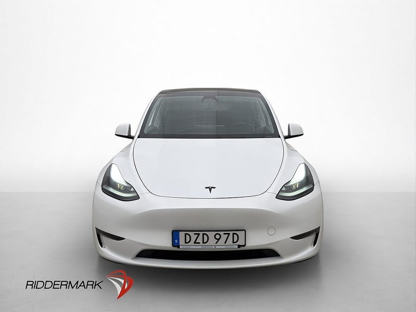 Bild 3 av Tesla Model Y Performance AWD Svensksåld Drag MOMS