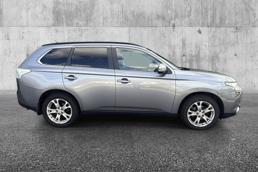 Bilde 4 av Mitsubishi Outlander Les annonse//