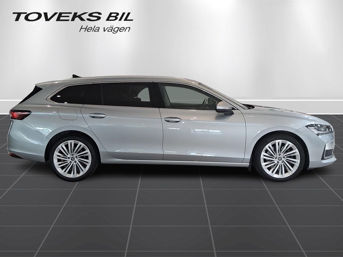 Škoda Škoda Superb Kombi — bild 6