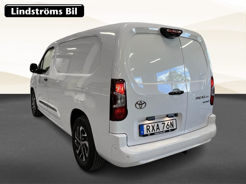 Bild 4 av Toyota ProAce City Electric Professional 50kWh 136hk S&V-Hjul Moms
