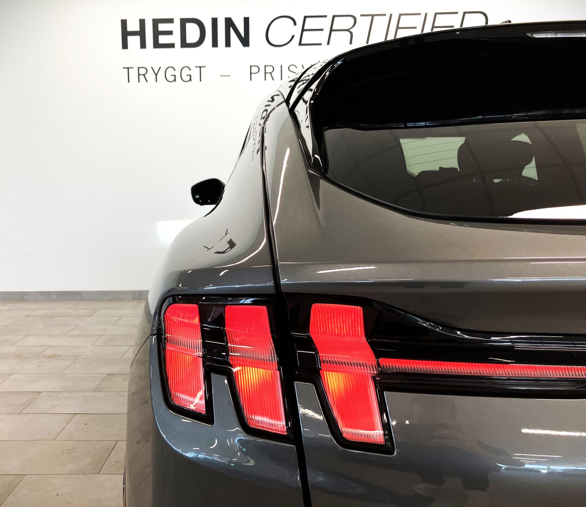 Ford Mustang Mach-E Standard Range AWD 2021, bild 7/28