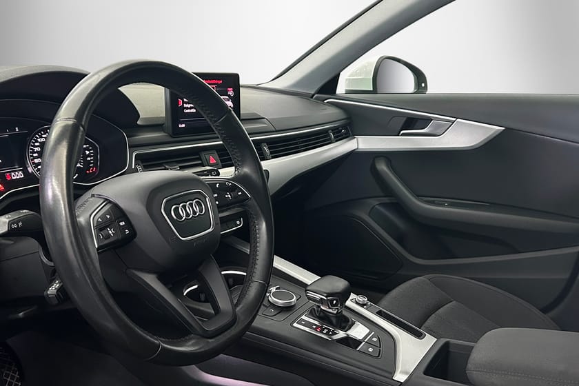Bild 4 av Audi A4 Avant TDI S-TRONIC PROLINE | FARTHÅLLARE | PDC