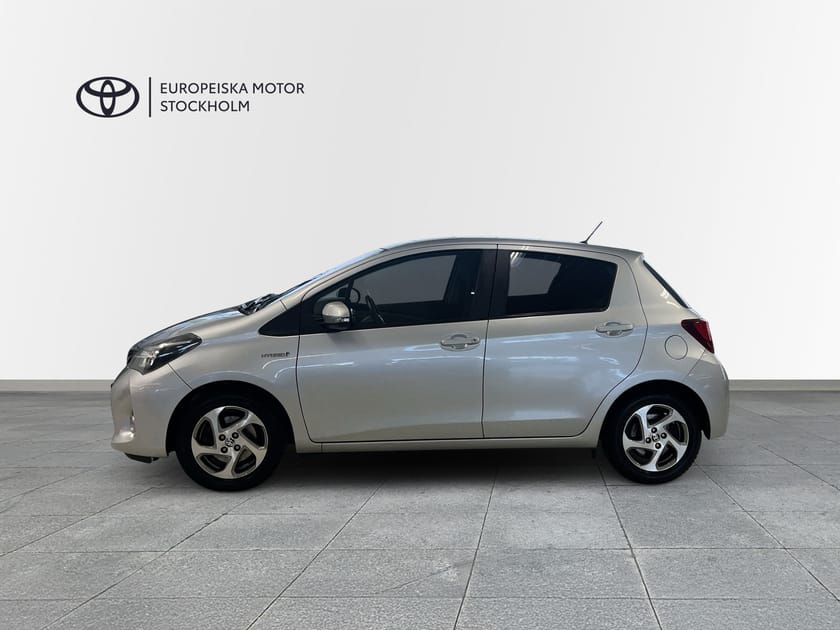 Bild 3 av Toyota Yaris Hybrid 1,5 HSD Active / V-Hjul / Motorvärmare