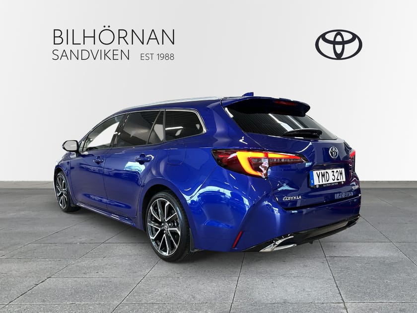 Bild 3 av Toyota Corolla Touring Sports Hybrid 2,0 Executive Vinterhjul Motorvärmare