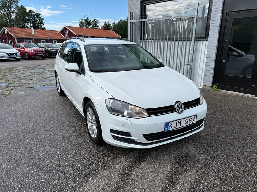 Bild 1 av Volkswagen Golf Sportscombi 1.2 TSI 105HK MASTERS / DRAG