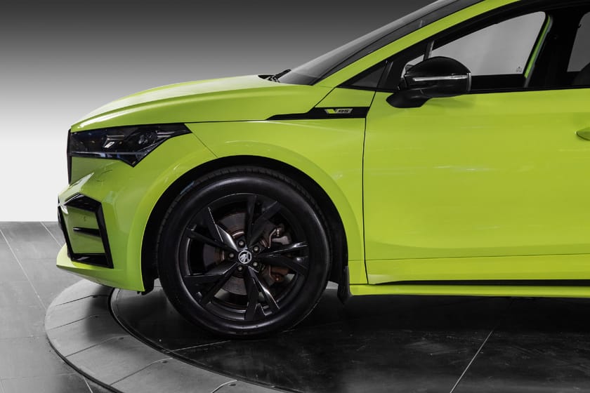 Bilde 4 av Škoda Enyaq Coupé RS iV | Canton | HUD | Matrix | Pano | Mamba Green