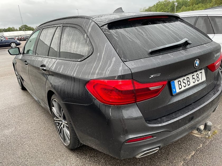 Bild 4 av BMW 530d xDrive Touring M-SPORT 265HK 4x4 Läder Panorama