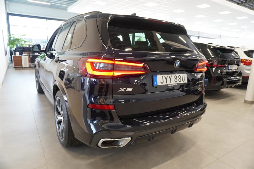 Bild 4 av BMW X5 xDrive45e iPerformance M-Sport Innovation Edition DAP Komfortstol Panorama