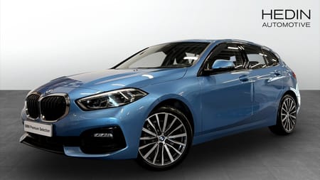 BMW 118i 5-d Sport Line HUD Elstol m minne Comfort acc Backkamera Hi-Fi