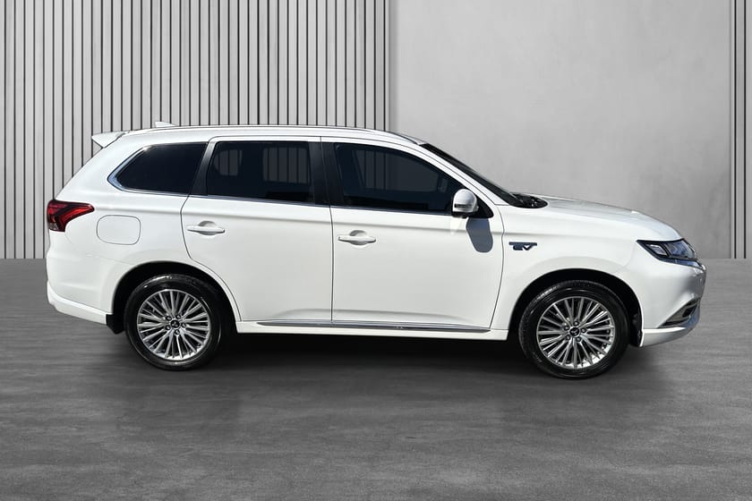Bilde 4 av Mitsubishi Outlander PHEV | Instyle+ | 360 | Krok | ACC
