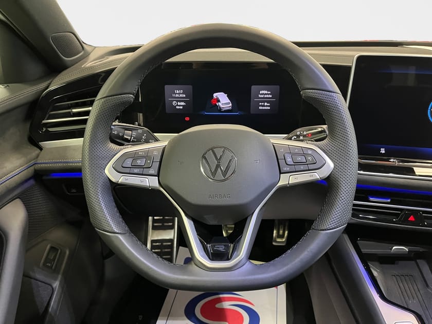 Bild 5 av Volkswagen Passat Sportscombi R-LINE 2.0 TDI 4M *Panoglastak/Elstolar/Keyless*