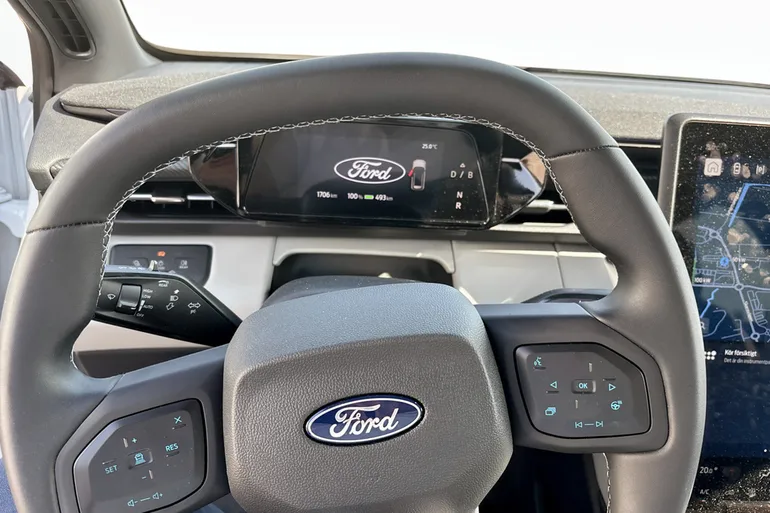 Ford Explorer EV Extended Range RWD