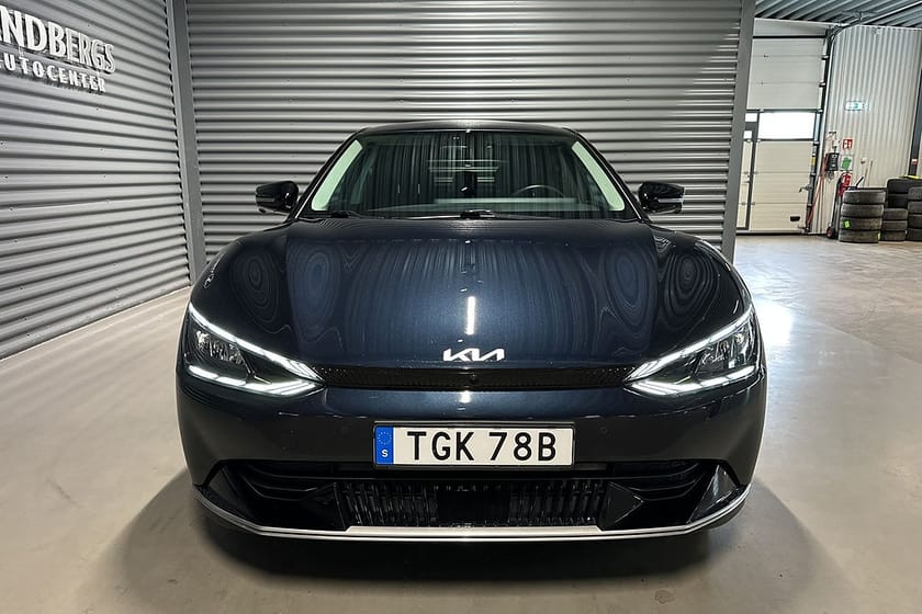 Bild 2 av Kia EV6 77.4 kWh AWD 325hk 360-kamera Navi Skinn Keyless Drag