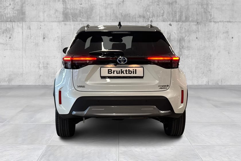 Bilde 4 av Toyota Yaris Cross Hybrid AWD-i AWD / Panorama / ACC / 360 Kamera / Head Up Display