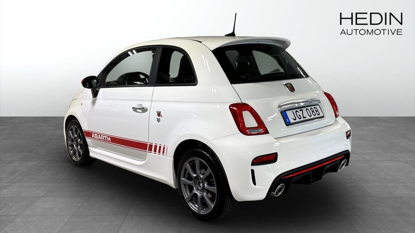 Bild 2 av Abarth 595 145HK 1.4 T-JET 16V Manuell,