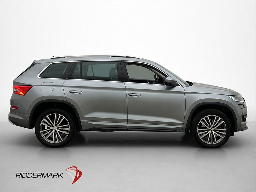 Bild 4 av Škoda Kodiaq Skoda 2.0 TSI 4x4 L&K Pano Drag Canton 360° Skinn