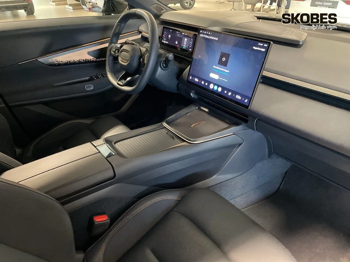 Lynk & Co 08 PHEV
