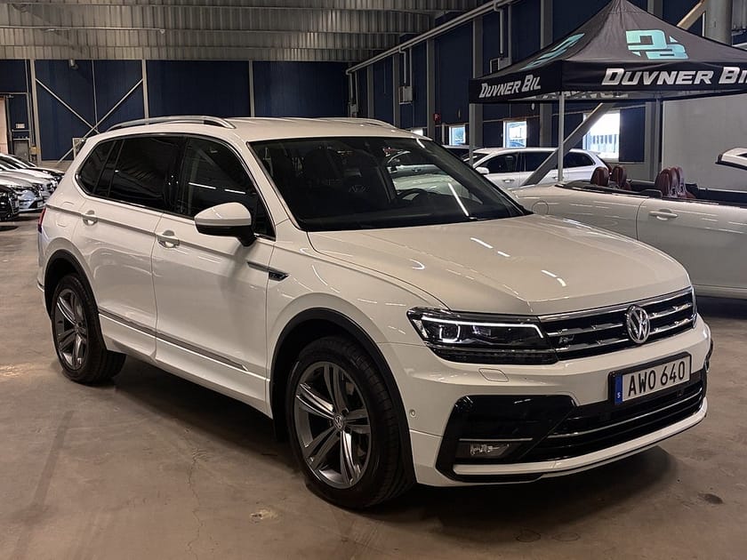 Bild 1 av Volkswagen Tiguan Allspace 7-sätes 7-sits 2.0TDI 4M R-Line | Rattvärme | Drag | Värmare