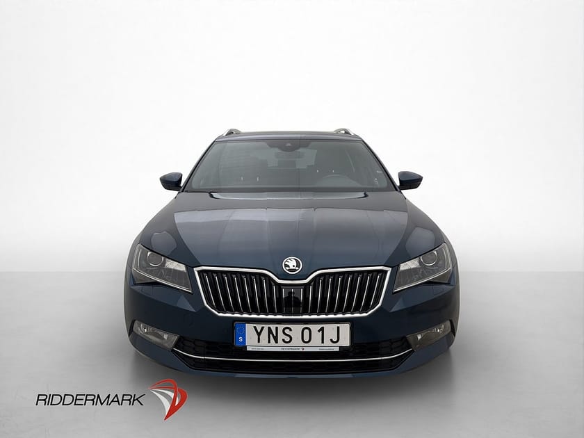 Bild 2 av Škoda Superb Kombi Skoda 2.0 TDI 4x4 L&K Pano Drag Canton Skinn Kamera