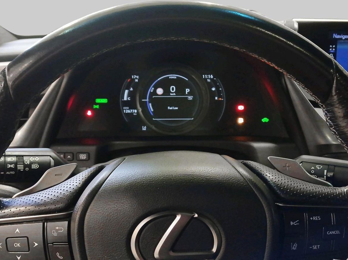 11 / 16