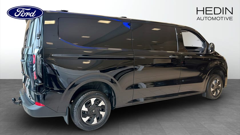 Bild 2 av Ford Transit Custom 320 Plug-in Hybrid PHEV L2 *Ink vinterhjul & serviceavtal*