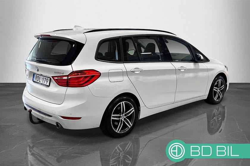 Bild 4 av BMW 2 Series Active/Gran Tourer/Gran Coupé 220D Grand Tourer xDrive 7-SITS HUD PANORAMA BACKKAMERA DRAG
