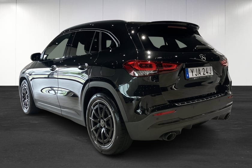 Bild 4 av Mercedes-Benz AMG GLA 35 4MATIC Panorama Värmare Drag