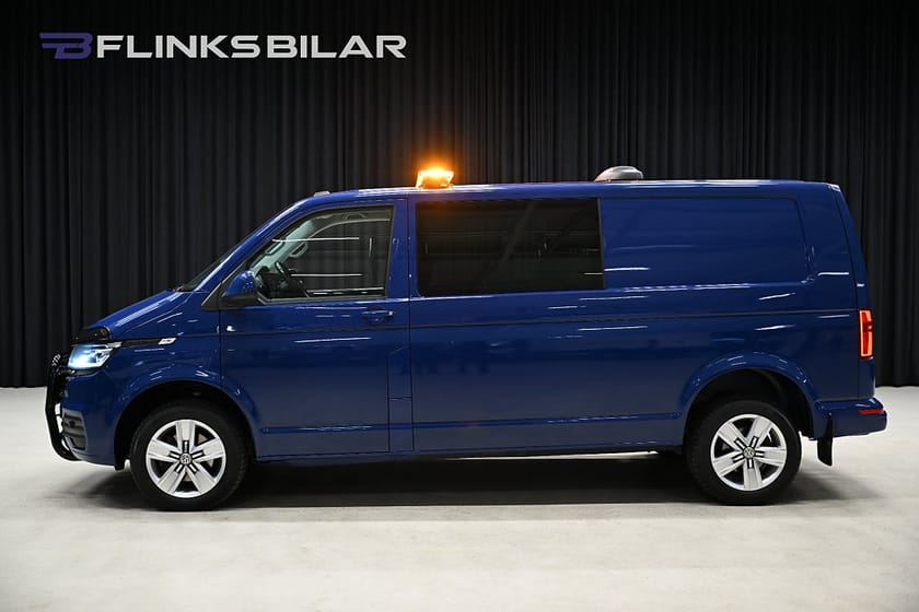 Bild 2 av Volkswagen Transporter Kombi 4Motion DSG 150HK Dubbelhytt|Nedlackad|LED|Nykamrem