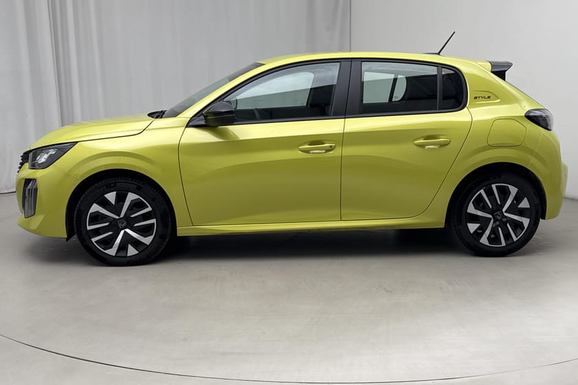 Bild 2 av Peugeot 208 HYBRID 100 1.2 5dr (110hk) Lågmilad