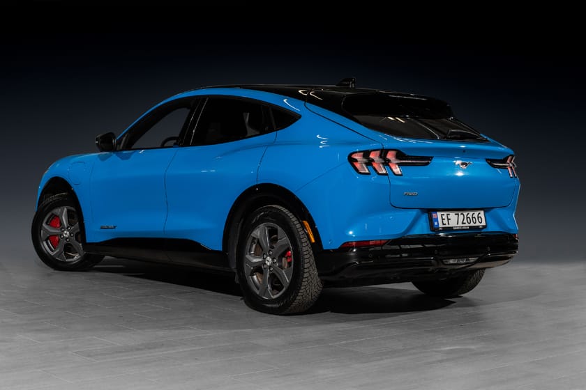 Bilde 3 av Ford Mustang Mach-E Long Range AWD LR / KROK / PANO / ACC / 360 / 550KM!