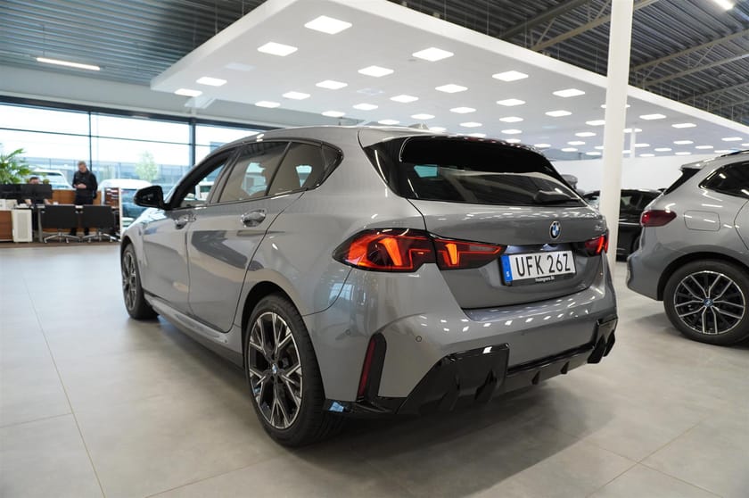 Bild 4 av BMW 120 120i M-Sport Design Rattvärme Backkamera