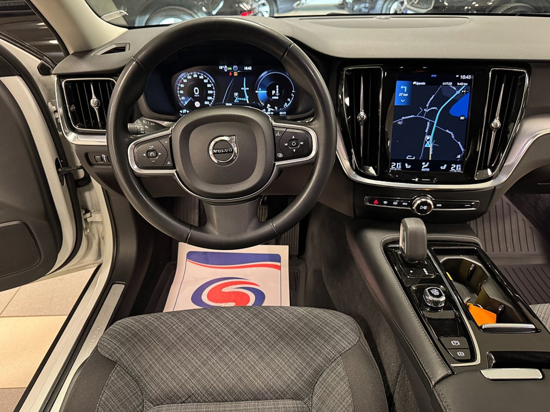 Volvo V60 2022, bild 7/10