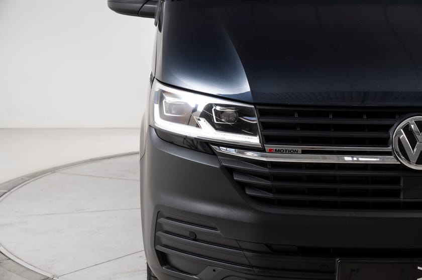 Bilde 4 av Volkswagen Transporter 2.0 TDI 4M L | ACC/Krok/Webasto/Kamera