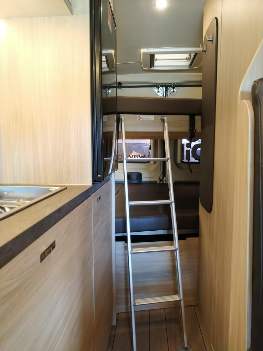 Bild 2 av Weinsberg Campervan Fiat 2023 Nomad – Tillgänglig september 2026!