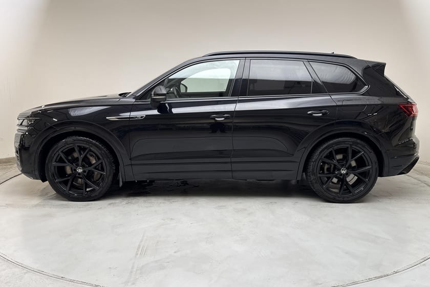 Bild 2 av Volkswagen Touareg R eHybrid V6 TSI e-Hybrid 4Motion 462hk Innovation