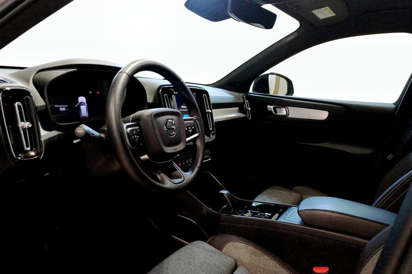 Bild 5 av Volvo XC40 B3 FWD Bensin Plus Dark