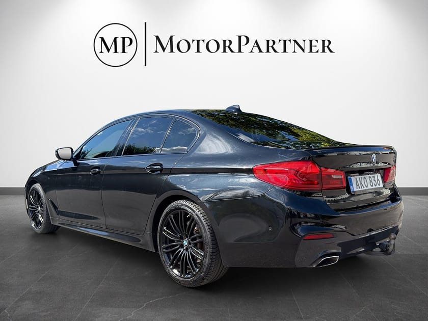 Bild 5 av BMW 520d xDrive Sedan MHEV M Sport Cockpit Kamera Skinn Värmare