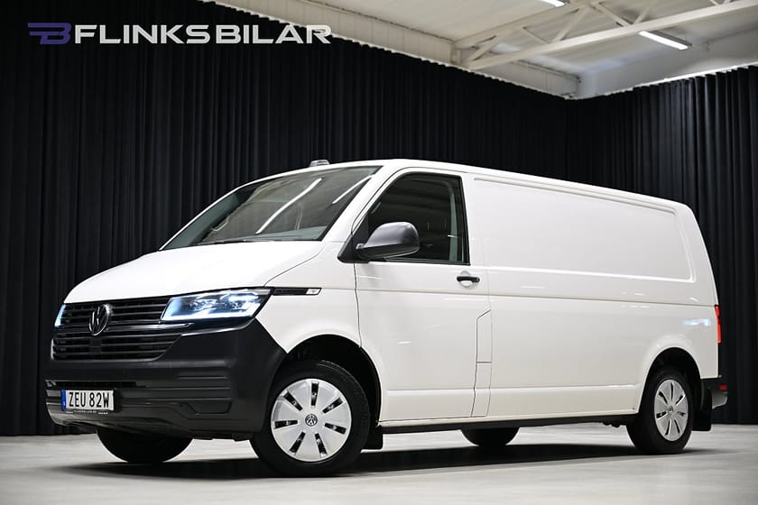 Bild 2 av Volkswagen Transporter DSG 150HK L2 Servicebil|V-Inredd|LED|Uppvärmt-skåp|Moms