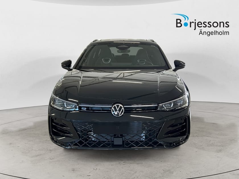 Bild 5 av Volkswagen Passat Variant eHybrid 272 DSG6 R-LINE
